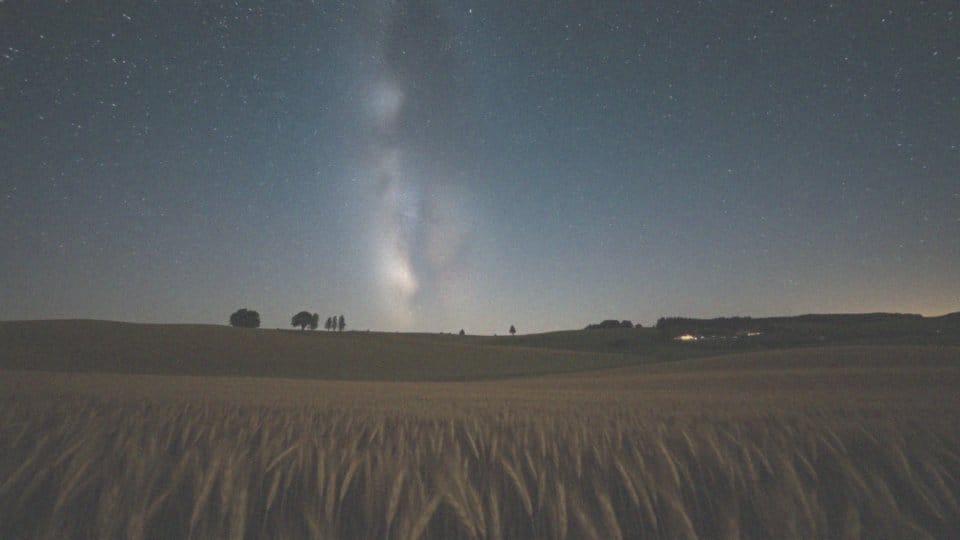 Jak nazwy gwiazdozbiorów są związane z mitologią?